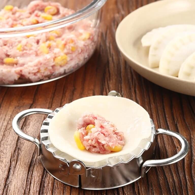 Metalinė forma koldūnams, 8.6cm