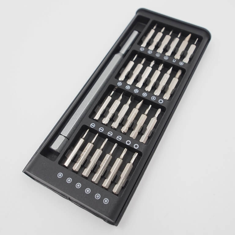 Atsuktuvų rinkinys su dėklu, 24 dalių