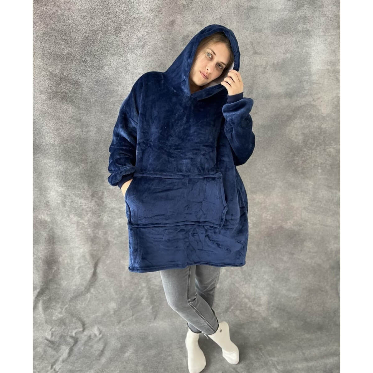 Pledas džemperis XXL , juodas