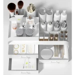 Kosmetikos ir papuošalų dėžutė su 3 stalčiais