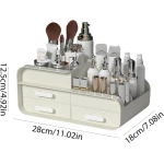 Kosmetikos ir papuošalų dėžutė su 3 stalčiais