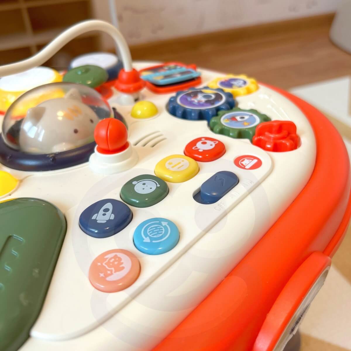 Interaktyvus stalas Woopie su šviesom ir garsu