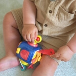 Sensorinis žaislas Woopie Pingvinas interaktyvus kubas su garsais