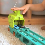 Sunkvežimis WOOPIE 4in1 T-Rex trasa su 8 automobiliais 2.1m