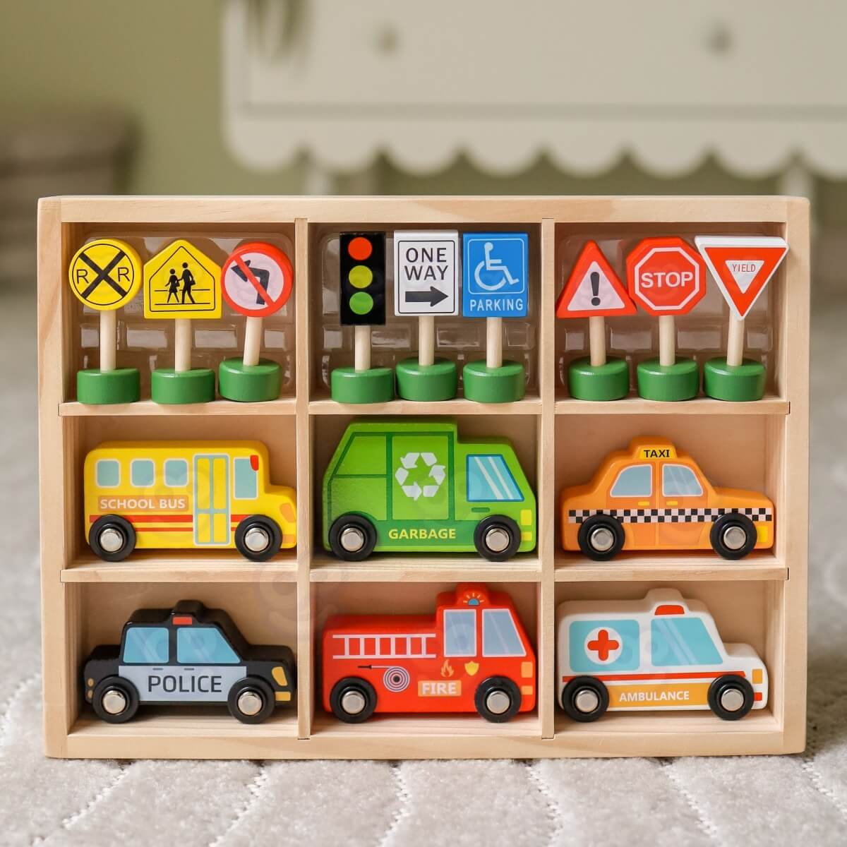 Medinių transporto priemonių rinkinys Woopie Green su ženklais