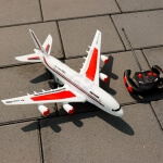 RC lėktuvas AIRLINE su nuotoliniu valdymu raudonai baltas