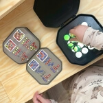 Loginis žaidimas Woopie Arrange Pattern su apšviesta lenta 50 užduočių