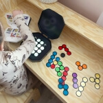 Loginis žaidimas Woopie Arrange Pattern su apšviesta lenta 50 užduočių