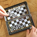 Magnetiniai šachmatai Woopie kelioninis rinkinys metalinėje dėžutėje