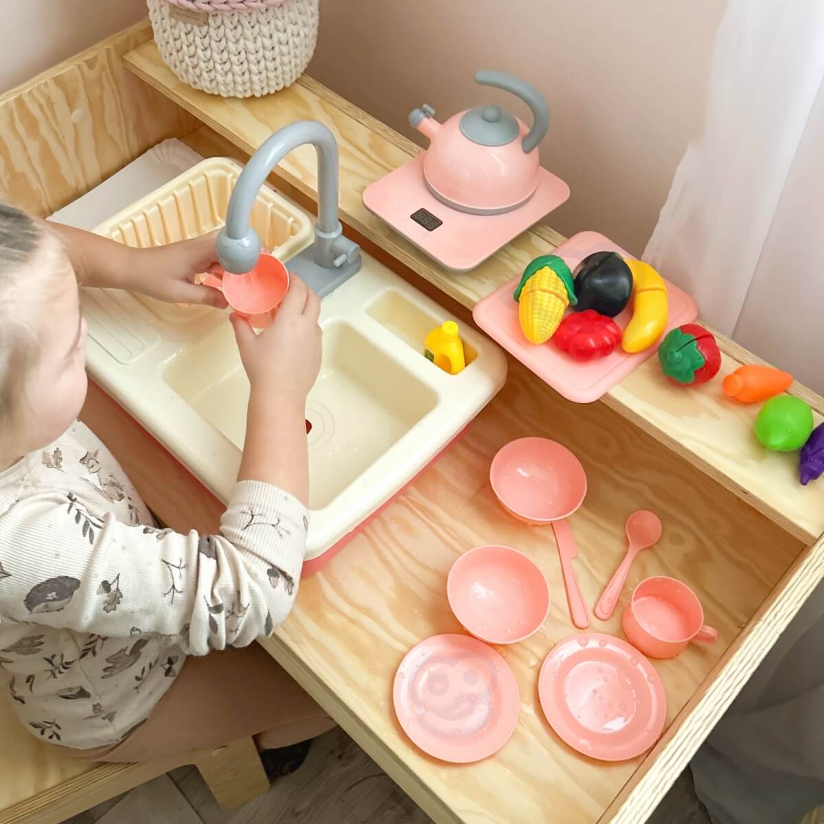 Virtuvės kriauklė Woopie 2in1 su vandens funkcija ir indais