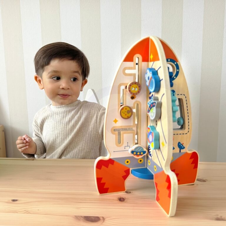 Medinis žaislas Tooky toy  lavinamasis centras vaikams