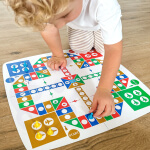 Stalo žaidimas mažas detektyvas, Woopie