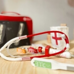 Žaislinis medinis gydytojo rinkinys krepšyje , Classic World