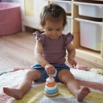 Medinė mokomoji piramidė lokys, Viga toys