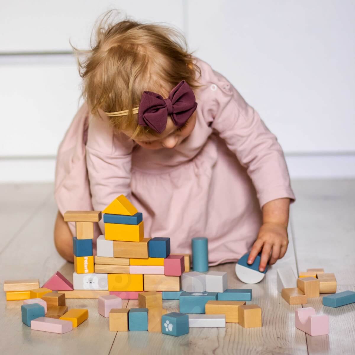 Spalvotos medinės kaladėlės vaikams, Viga Toys , 60 detalių