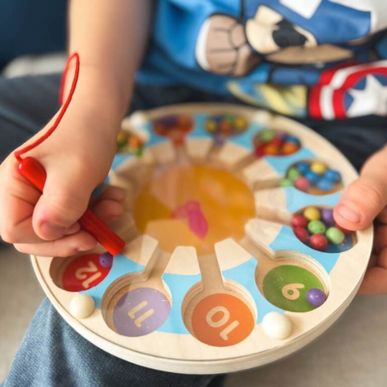 Medinis magnetinis edukacinis laikrodis labirintas, Viga toys