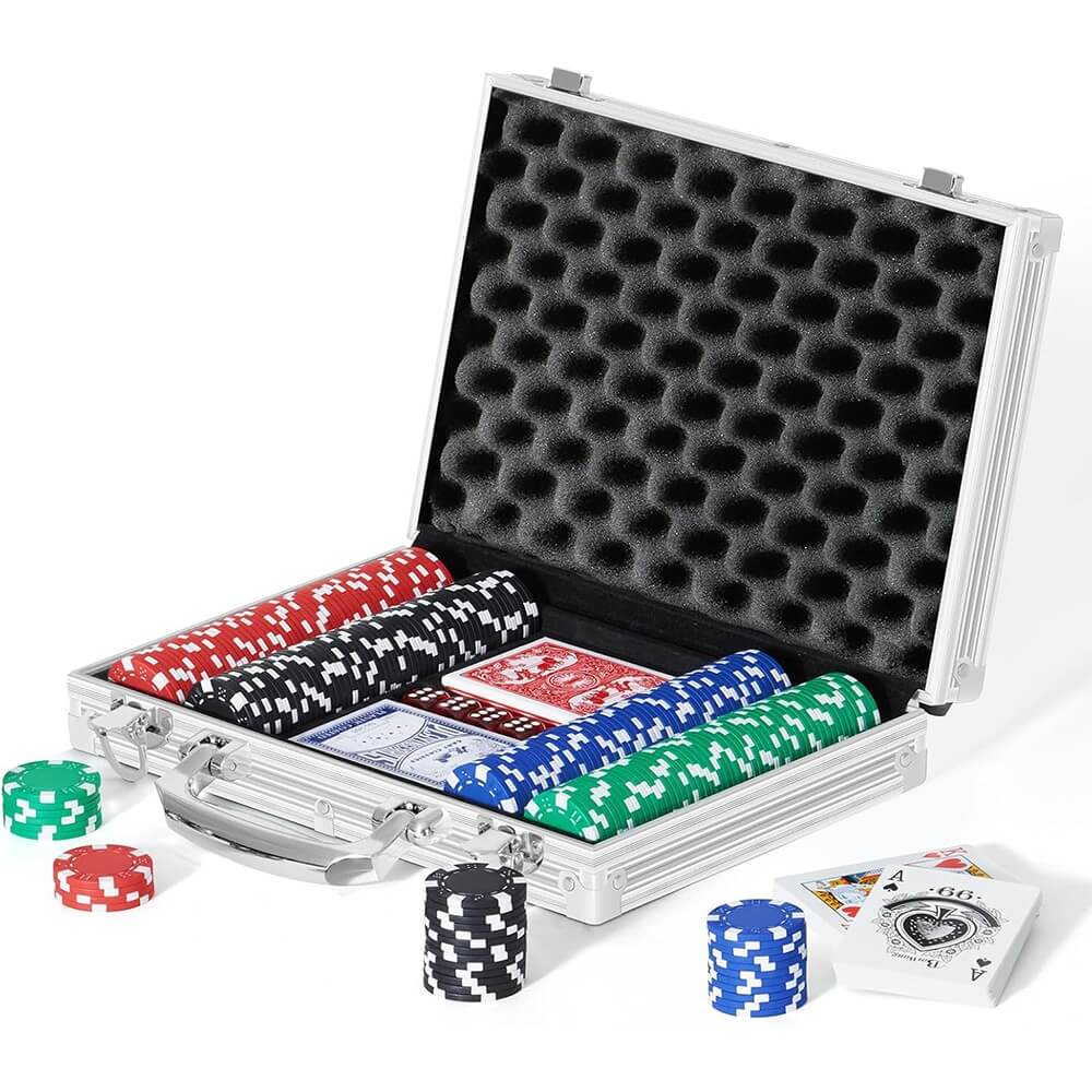 Pokerio rinkinys su lagaminu Pokerio rinkinys su lagaminu